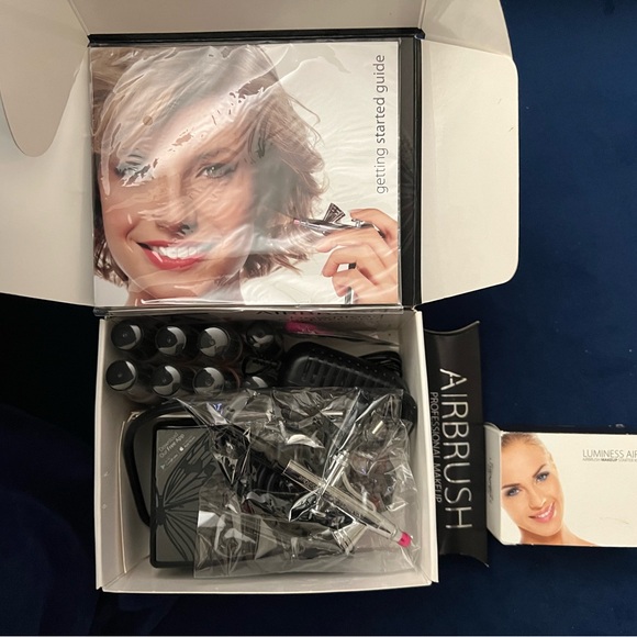 New! Luminess Air - Airbrush Makeup System +18 makeup applications - w/o tags - Picture 2 of 10